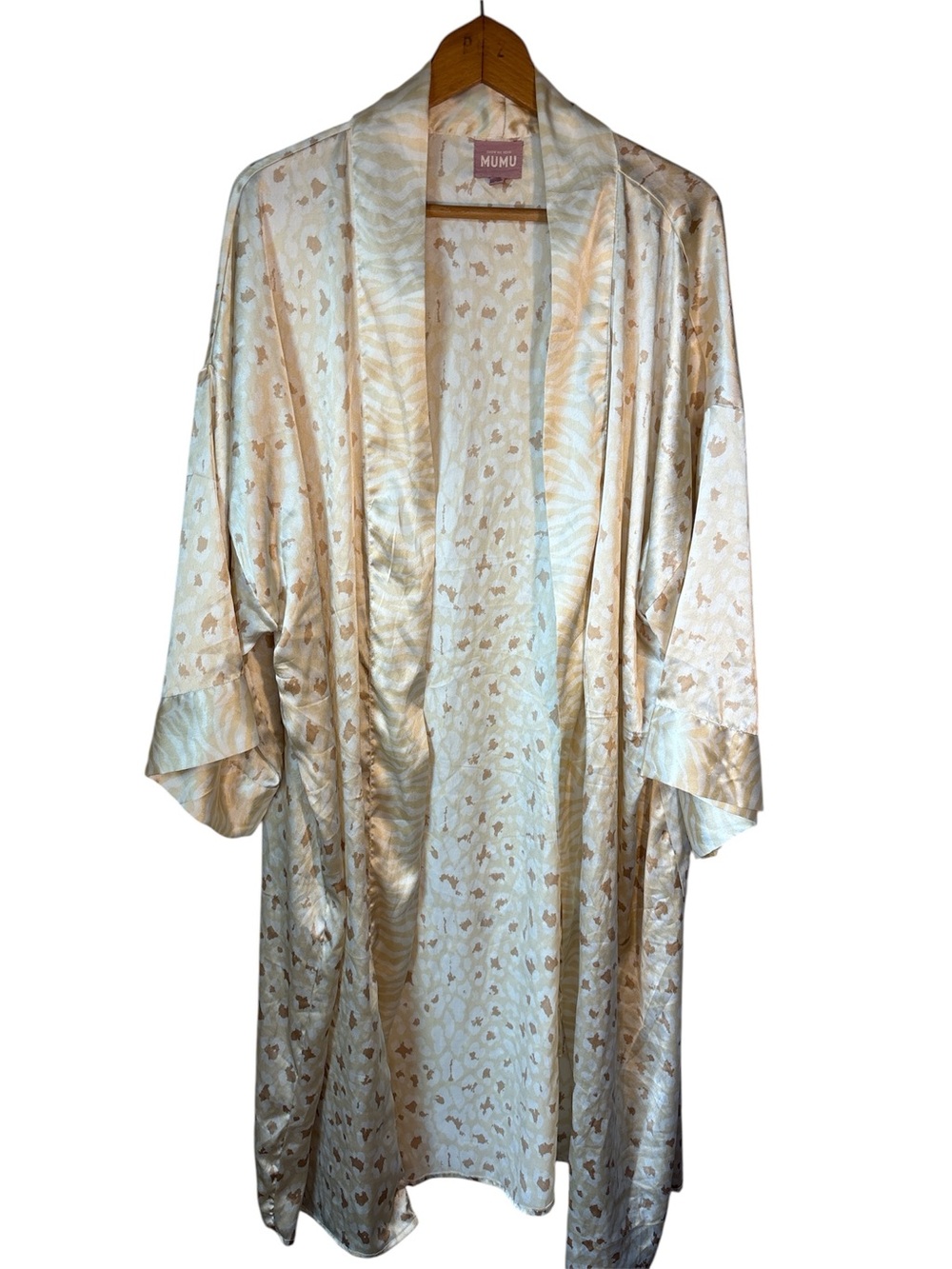 Show Me Your Mumu Harlow Silky Robe Animal Print Cheetah Zebra O/S cream flaws
